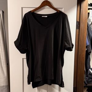 Zenana Outfitters Black Top